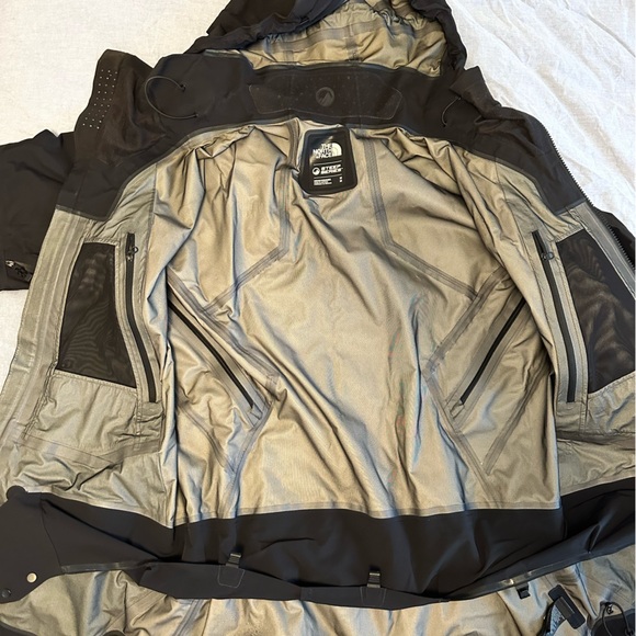 Men’s The North Face Steep Series Ski Jacket - Picture 4 of 7